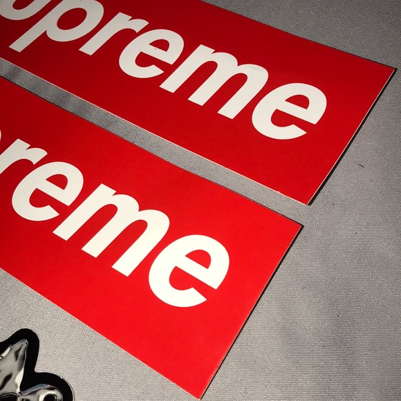 x3 Supreme STICKĖRS🆕 - Picture 2 of 8